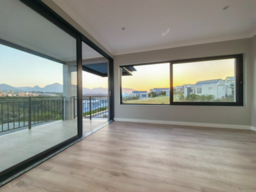 4 Bedroom Property for Sale in Welgelegen Western Cape